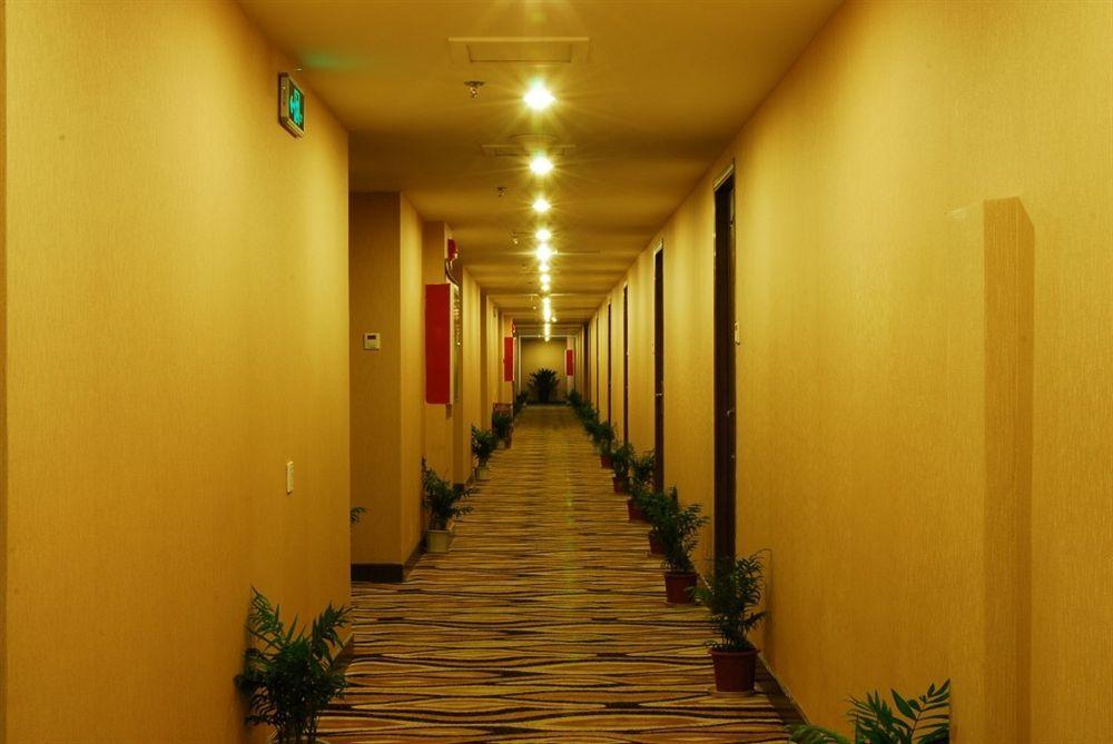 Super 8 Xian Xidajie Hotel Екстериор снимка
